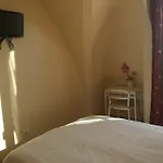 Hotel Andre Gill Paryż