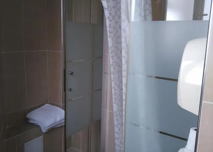 Andre Gill فندق باريس