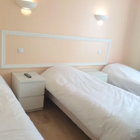 Andre Gill ホテル 2*