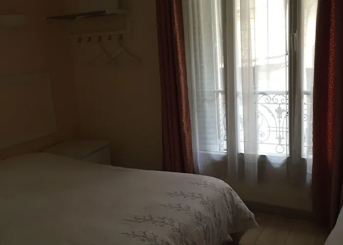 Andre Gill 2* París