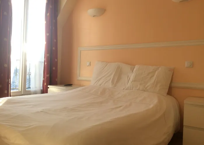 Hotel Andre Gill Paris