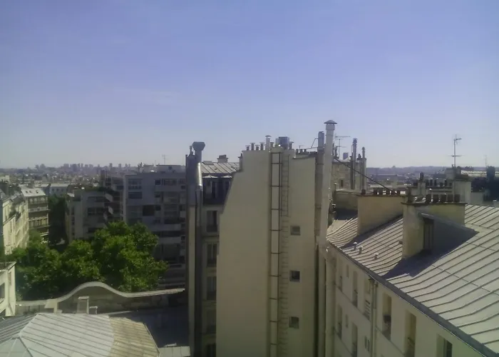 Andre Gill Hotel Paříž